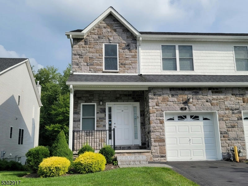 37 DECROCE CT # 37, PARSIPPANY-TROY HILLS TWP., NJ 07054, photo 1 of 29