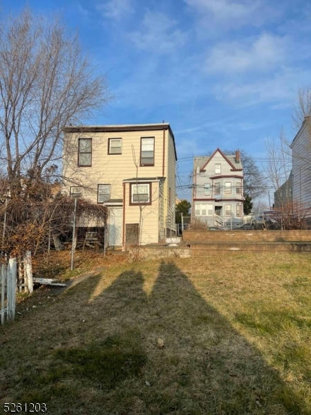 187 PREAKNESS AVE, PATERSON CITY, NJ 07502, photo 1 of 5