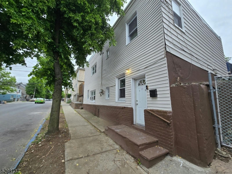 129 N 4TH ST, PATERSON CITY, NJ 07522, photo 1 of 24